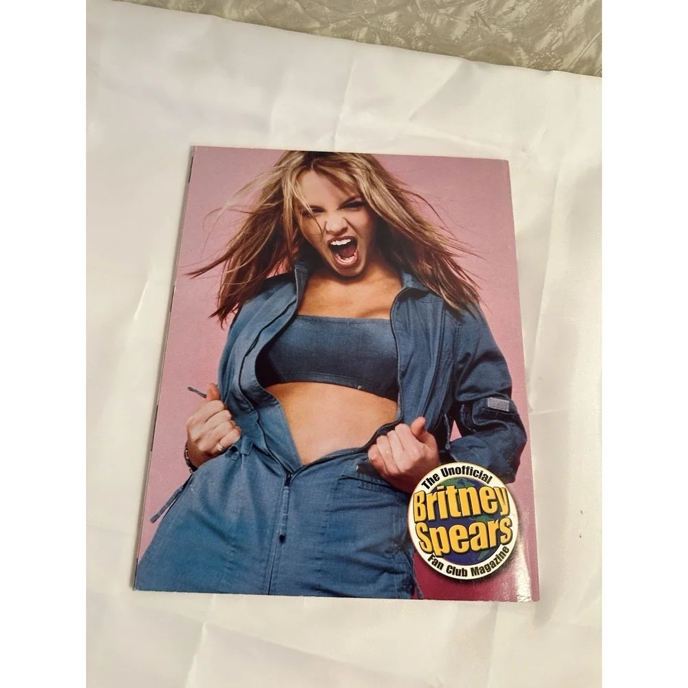 BRITNEY SPEARS 2000 Unofficial Fan Club Magazine Collector's Edition RARE